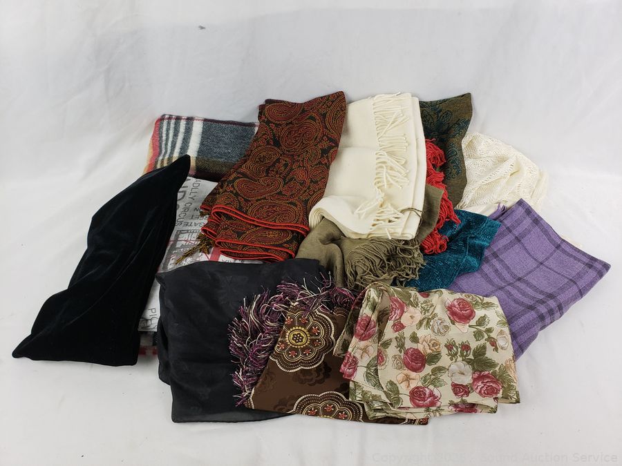 SAS Barbies, Victorian Sofas, PartyLite, Avon Online Auction