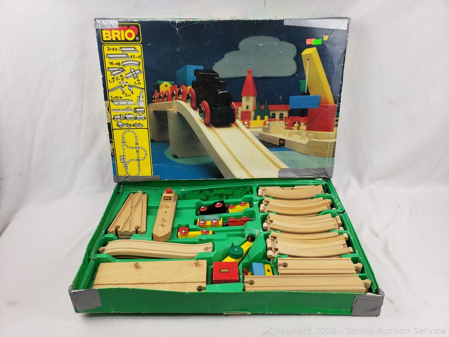 SAS Rifles, Toys, Furniture, Knives Online Auction