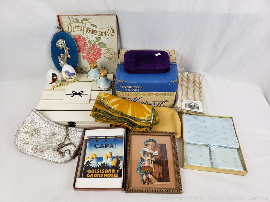 SAS Mini Van, Original Art, Household Online Auction