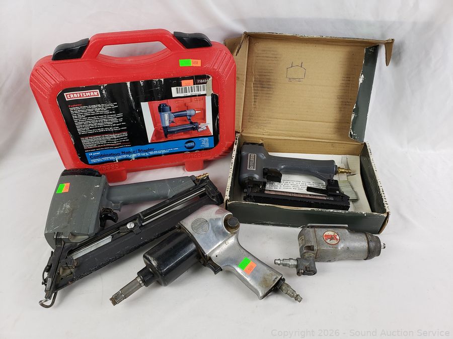 SAS Mini Van, Original Art, Household Online Auction