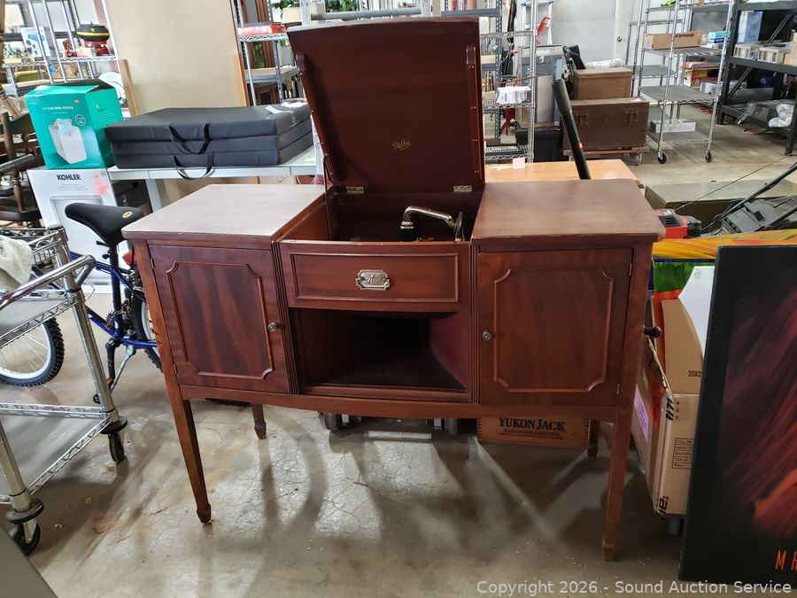 SAS Tools, Batik Fabric, Beer Signs Online Auction