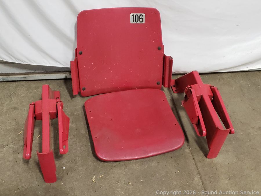 SAS Tools, Batik Fabric, Beer Signs Online Auction