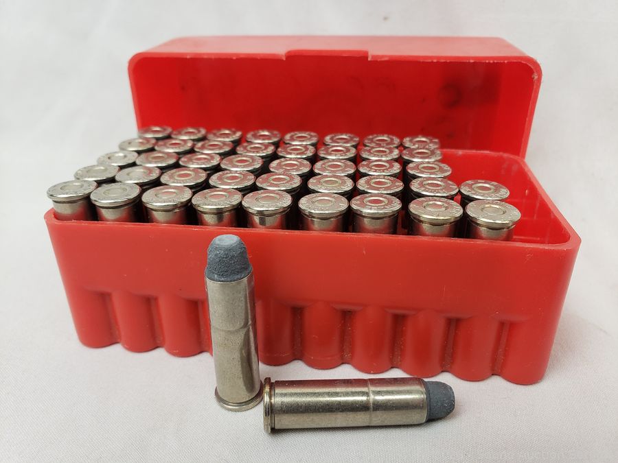 SAS Tools, Batik Fabric, Beer Signs Online Auction