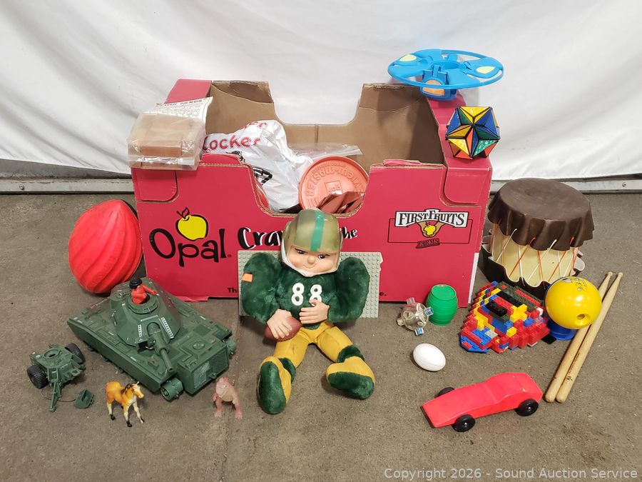 SAS Tools, Batik Fabric, Beer Signs Online Auction