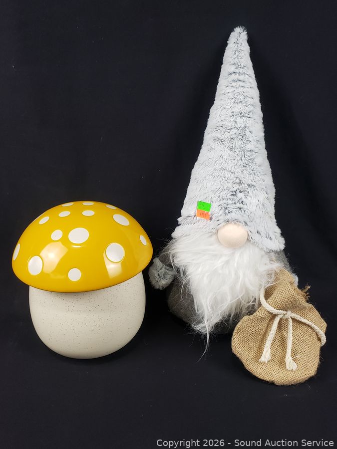 SAS Tools, Batik Fabric, Beer Signs Online Auction