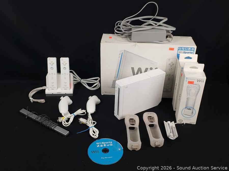 SAS Tools, Batik Fabric, Beer Signs Online Auction