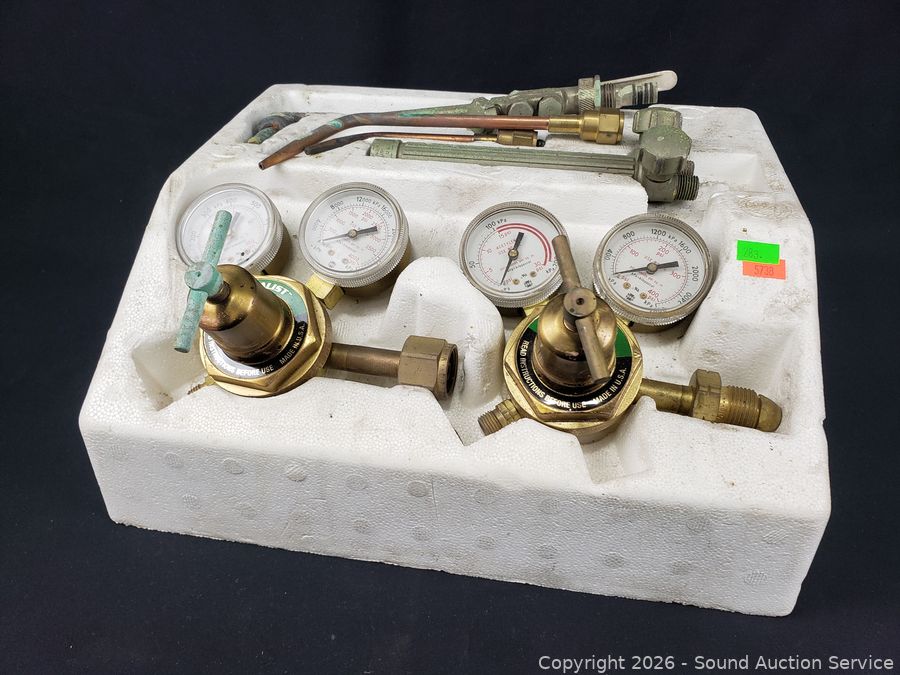 SAS Tools, Batik Fabric, Beer Signs Online Auction