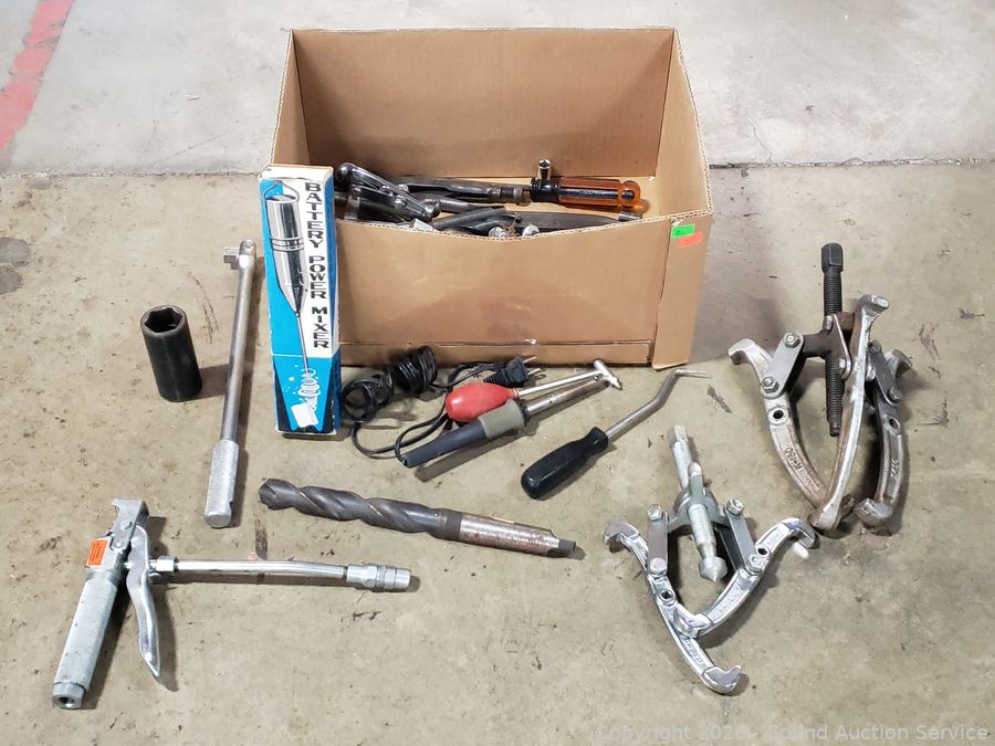 SAS Tools, Batik Fabric, Beer Signs Online Auction