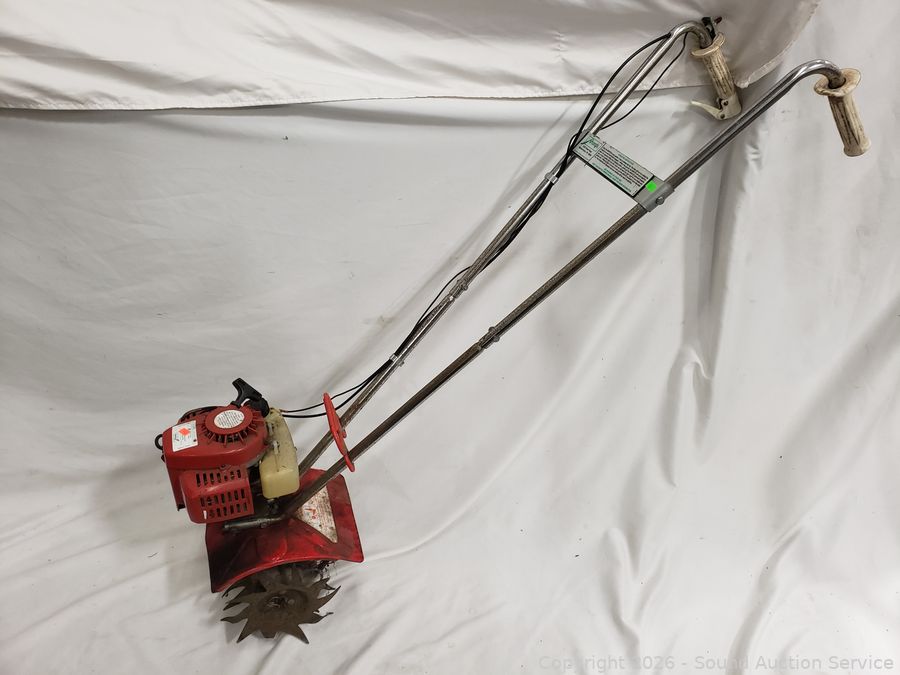 SAS Cub Cadet Lawn Tractor, Reloading Online Auction