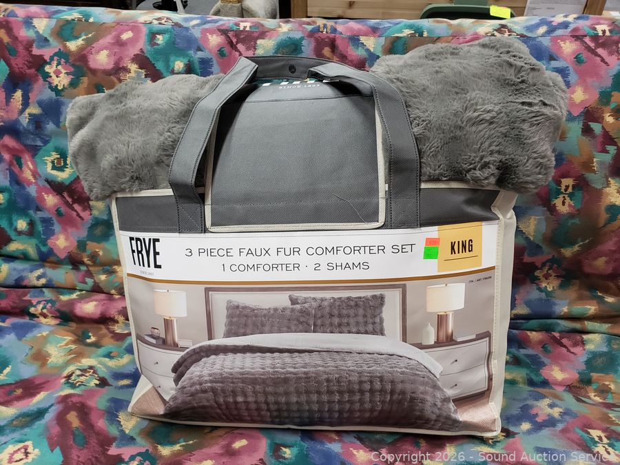 SAS Cub Cadet Lawn Tractor, Reloading Online Auction