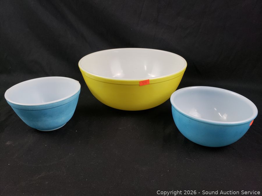 SAS Cub Cadet Lawn Tractor, Reloading Online Auction