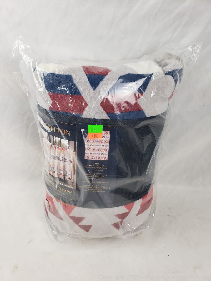 SAS Cub Cadet Lawn Tractor, Reloading Online Auction