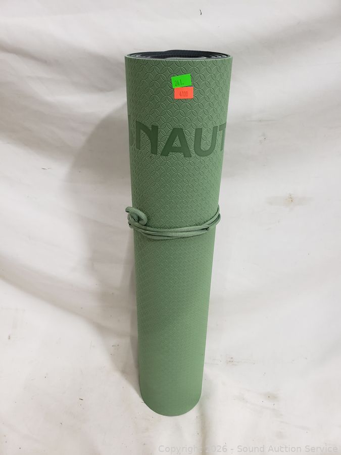 SAS Cub Cadet Lawn Tractor, Reloading Online Auction