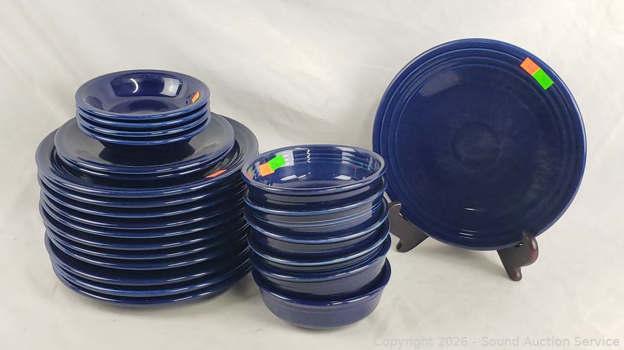 SAS Cub Cadet Lawn Tractor, Reloading Online Auction