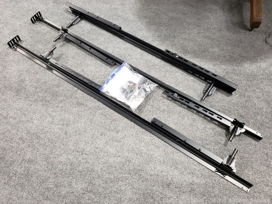 SAS Cub Cadet Lawn Tractor, Reloading Online Auction