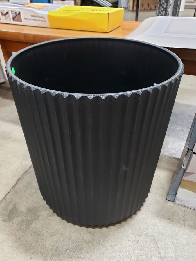 MCM Teak, Décor, Comics, Knives, Atari Online Auction