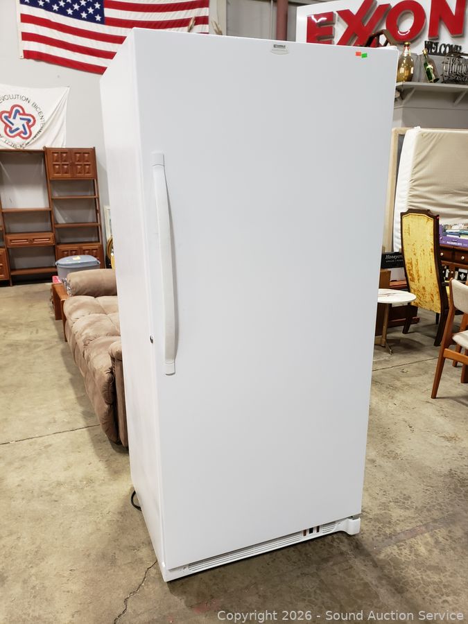 MCM Teak, Décor, Comics, Knives, Atari Online Auction