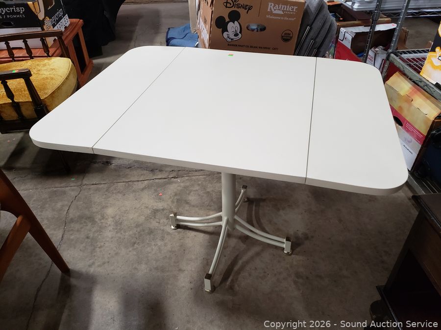 MCM Teak, Décor, Comics, Knives, Atari Online Auction