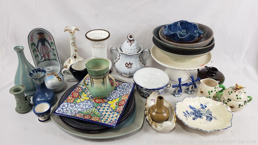 MCM Teak, Décor, Comics, Knives, Atari Online Auction