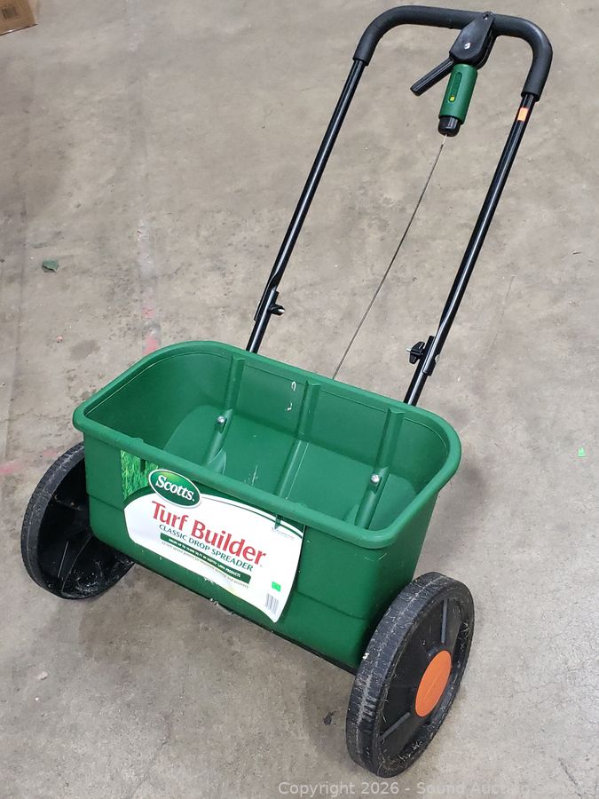 MCM Teak, Décor, Comics, Knives, Atari Online Auction