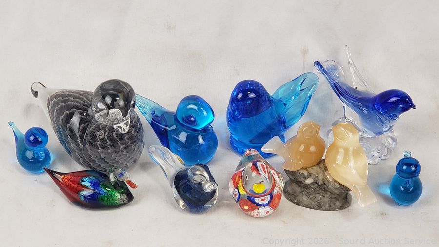 MCM Teak, Décor, Comics, Knives, Atari Online Auction