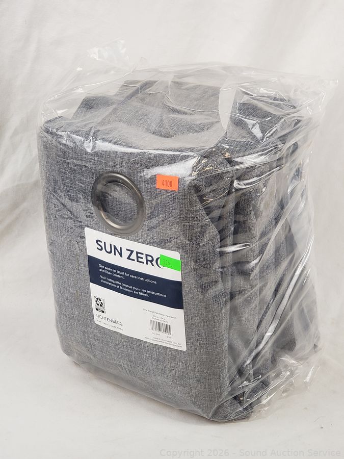 MCM Teak, Décor, Comics, Knives, Atari Online Auction