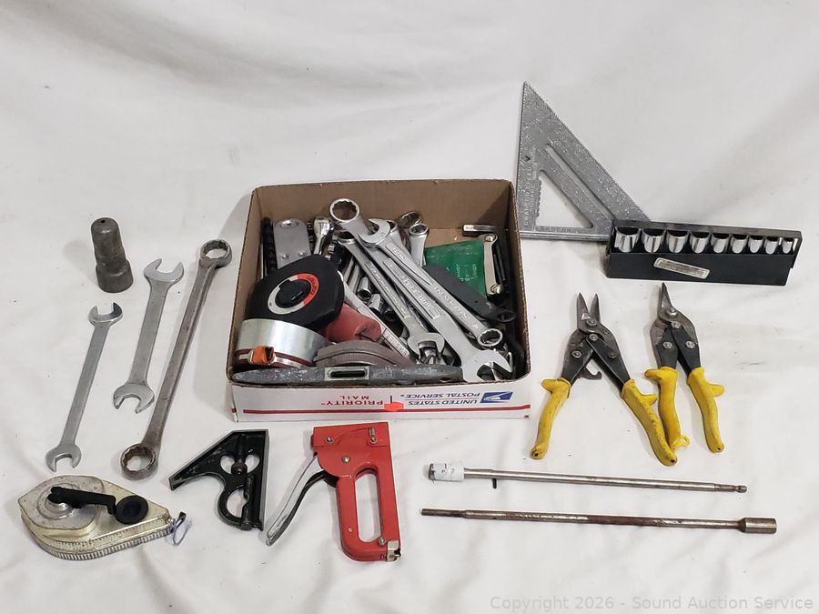 SAS Gun Safe, Generator, Knives, Swords Online Auction