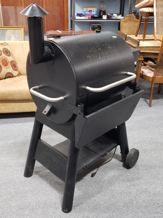 SAS Wood/Leatherworking Tools, Gold, Knives Online Auction