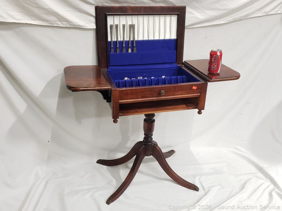 SAS Wood/Leatherworking Tools, Gold, Knives Online Auction