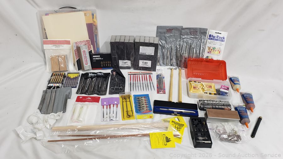 SAS Wood/Leatherworking Tools, Gold, Knives Online Auction