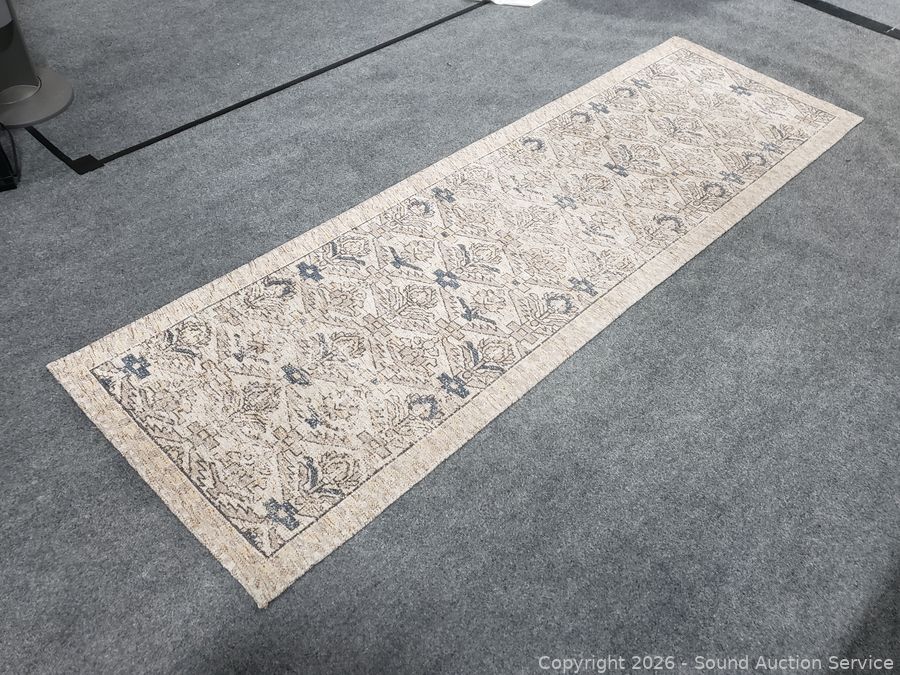 SAS Elvis Memorabilia, Pendleton, China Online Auction