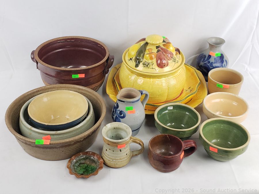 SAS Cameras, Legos, Cast-Iron Coin Banks Online Auction