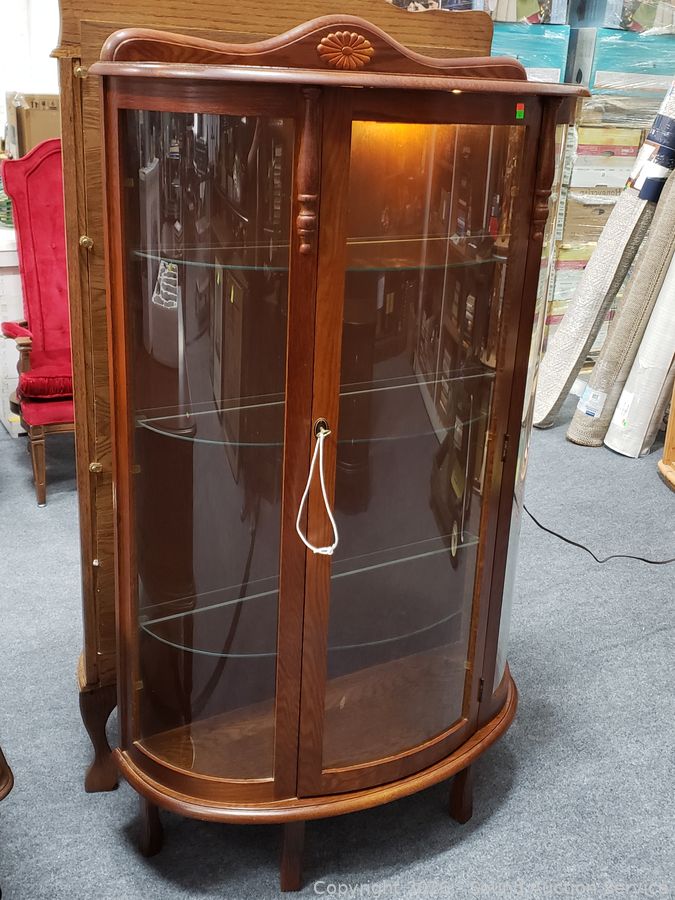 SAS Barbies, Dale Tiffany, Cameras, Furniture Online Auction