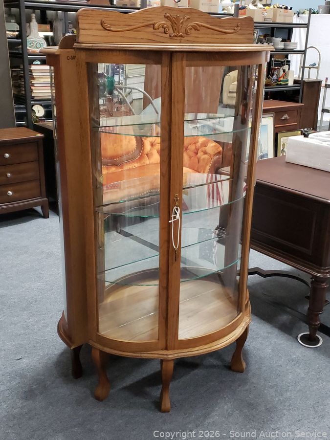 SAS Barbies, Dale Tiffany, Cameras, Furniture Online Auction