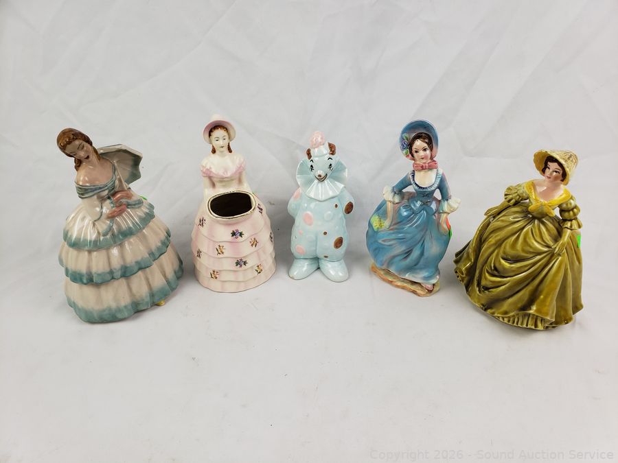 SAS Barbies, Dale Tiffany, Cameras, Furniture Online Auction