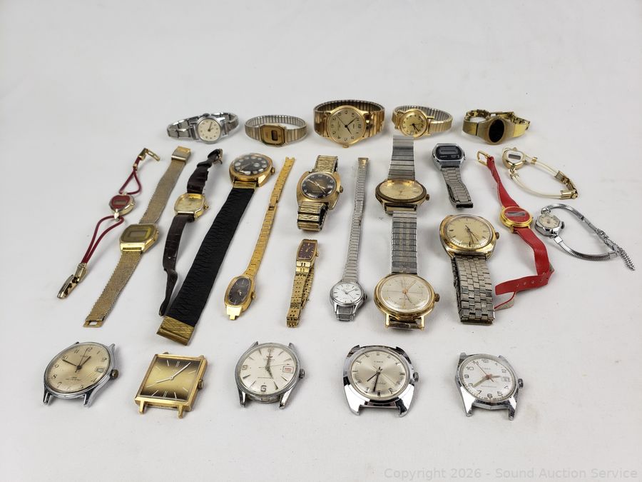 SAS Barbies, Dale Tiffany, Cameras, Furniture Online Auction