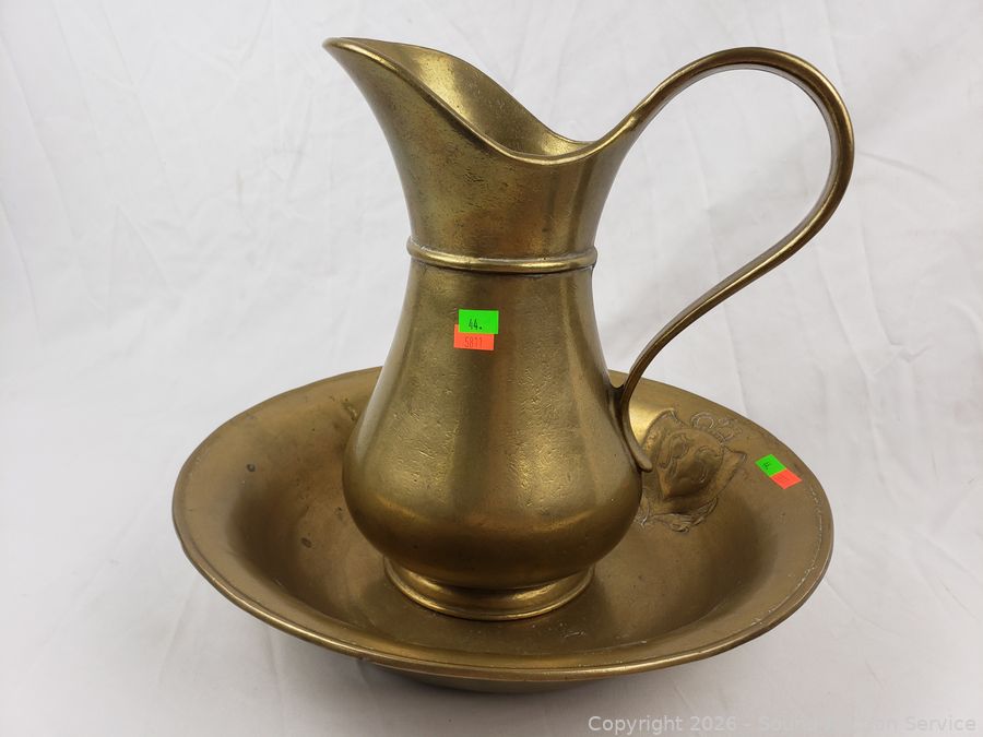 SAS Vehicles, Pocket Watches, Silverware Online Auction