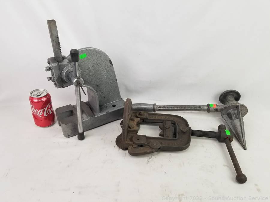 Sound Auction Service - Auction: 05/05/23 SAS Tools, Furniture