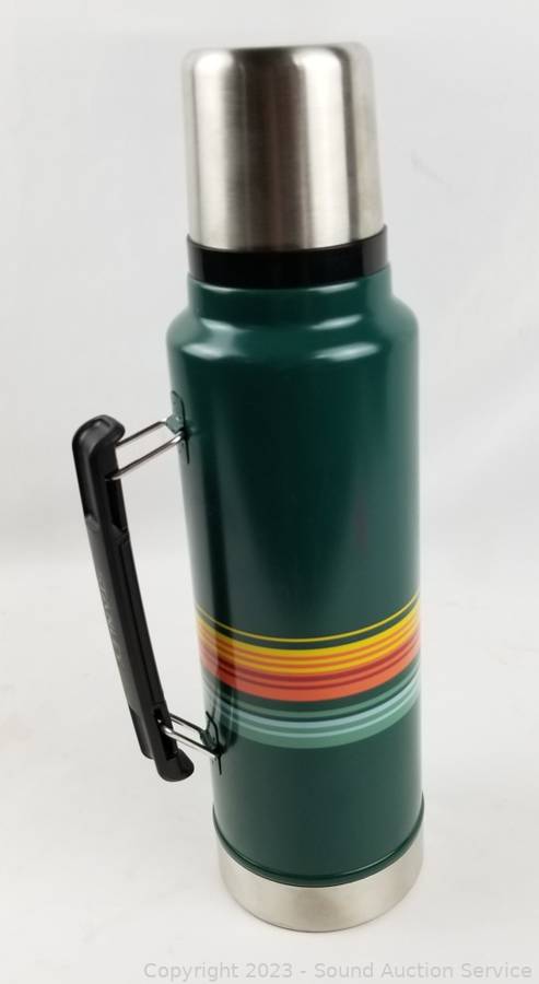 Pendleton Stanley Vacuum Bottle/ Thermos. 1.5 QT - Bunting Online Auctions