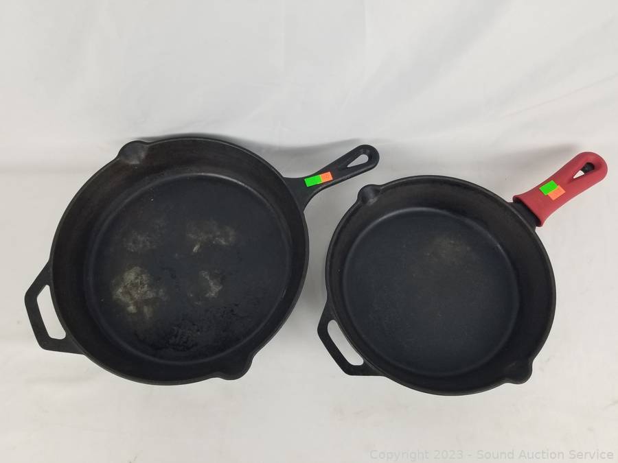 Sound Auction Service - Auction: 06/19/23 SAS Shaw, Ziemba Online Auction  ITEM: 4 Cuisinel Cast Iron Skillets & Burner Stand