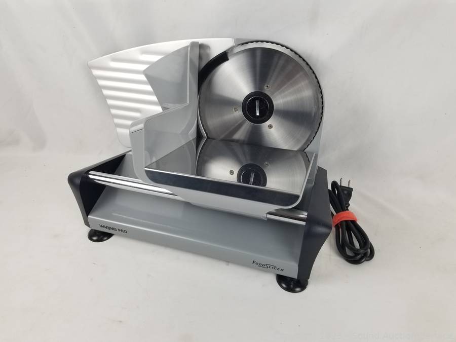 Sound Auction Service - Auction: 07/25/23 SAS Splitter, Scott Online  Auction ITEM: Waring Pro Stainless Food Slicer - Works