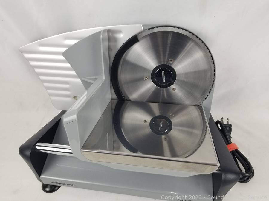 Sound Auction Service - Auction: 07/25/23 SAS Splitter, Scott Online  Auction ITEM: Waring Pro Stainless Food Slicer - Works