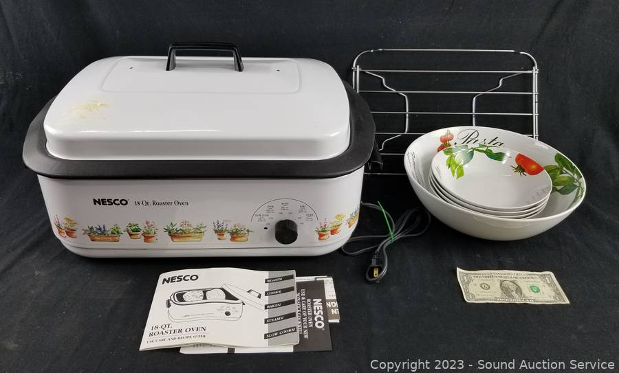 Nesco 18-Quart Silver Rectangle Porcelain Roaster Oven with Metal Lid at