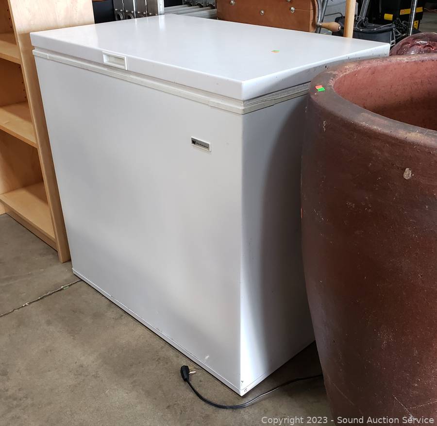 Sold at Auction: SMALL CHEST FREEZER CLEAN
