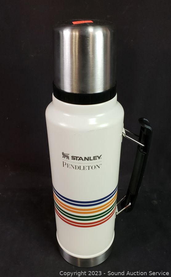 Pendleton x Stanley Legendary Thermos - White