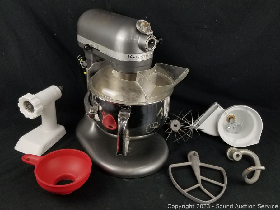 Sound Auction Service - Auction: 10/07/23 SAS Kaheen, Mitchell Online  Auction ITEM: Ninja Blender/Food Processor w/Accessories