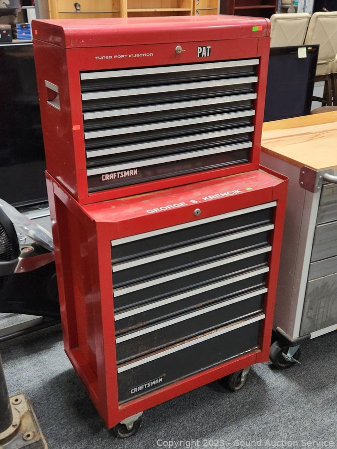 George Tools roller cabinet with tool chest 10 drawers red