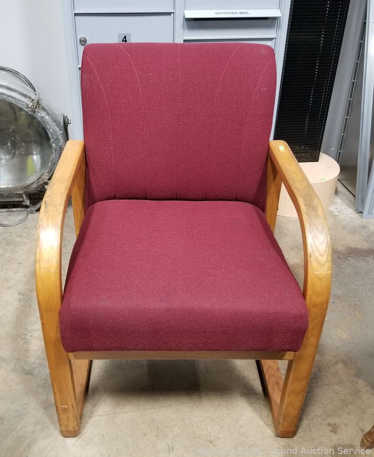 Sound Auction Service - Auction: 12/06/23 SAS Industrial, Tools, Household  Online Auction ITEM: Oak & Burgundy Upholstery Office Chair