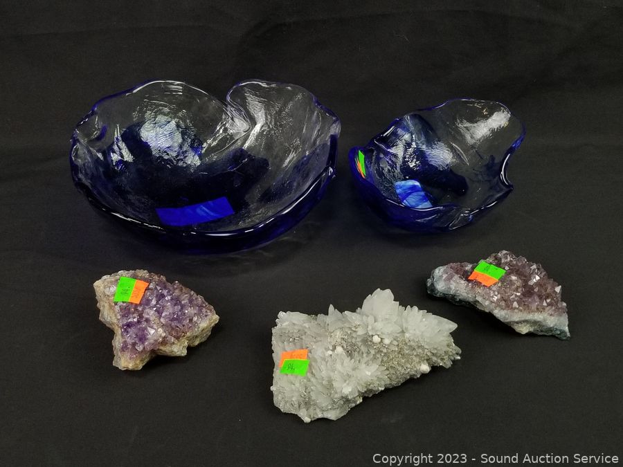 Sound Auction Service - Auction: 12/06/23 SAS Industrial, Tools, Household  Online Auction ITEM: 2 Art Glass Bowls & 3 Geod Stones