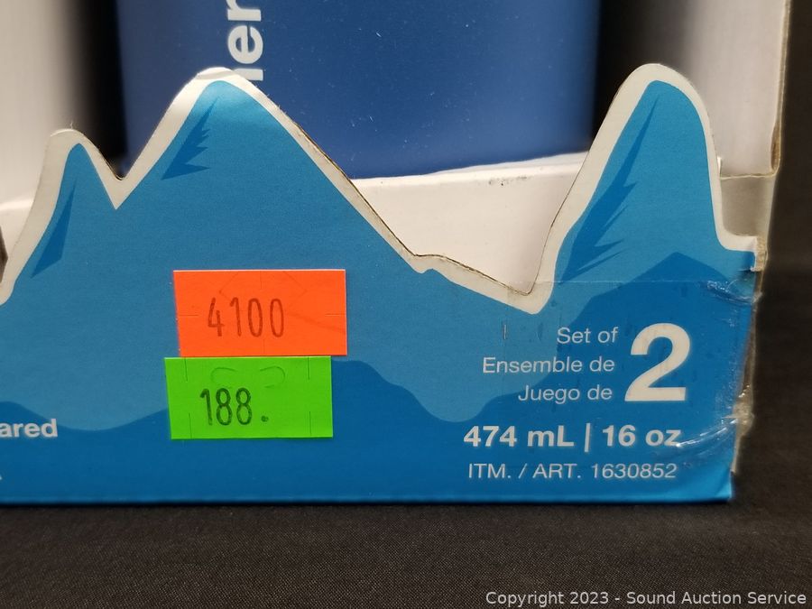 Sound Auction Service - Auction: 05/05/23 SAS Tools, Furniture, Automotive  Online Auction ITEM: 2 Thermoflask 24oz Vacuum Insulated Travel Bottles